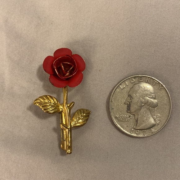 Vintage Rose Brooch - Picture 3 of 3